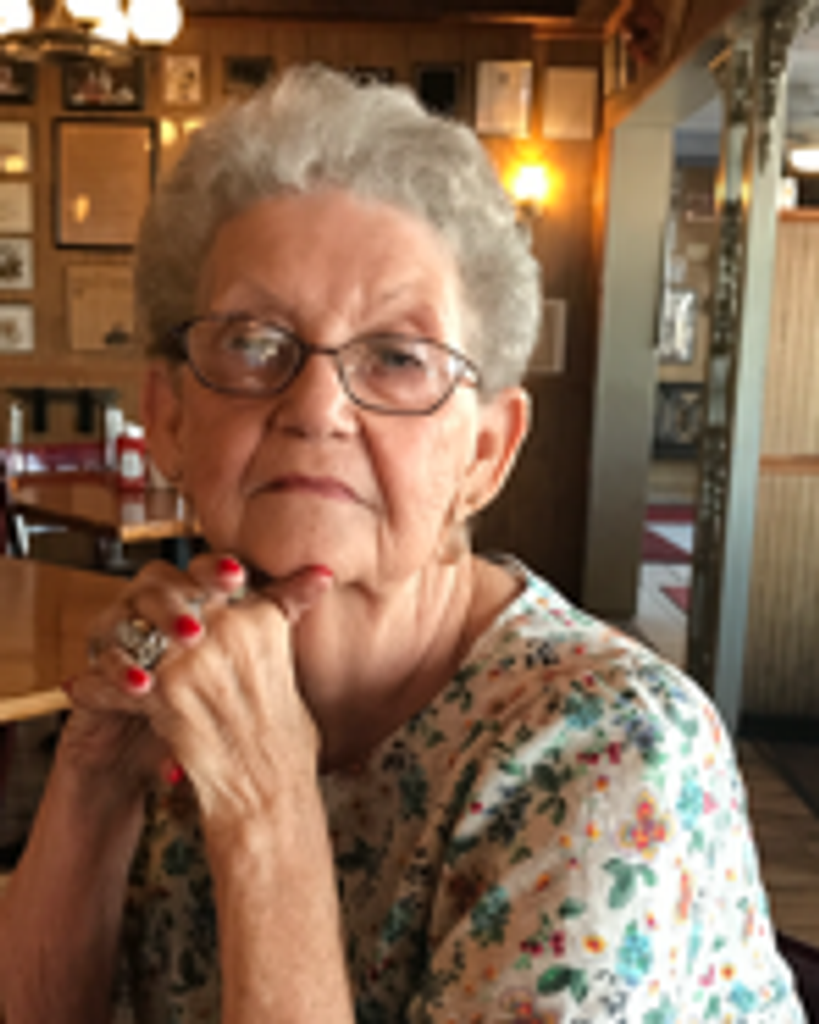 Ruth 'Ruthie' Miller Lynn