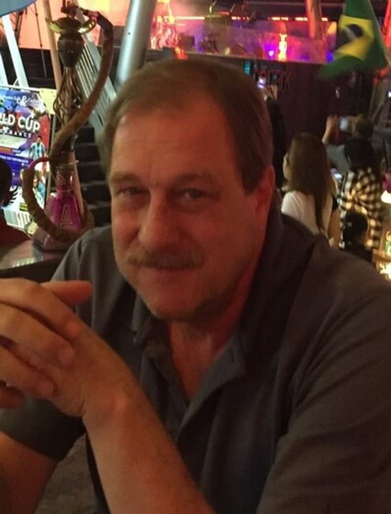 Russell Garfield Lee Profile Photo