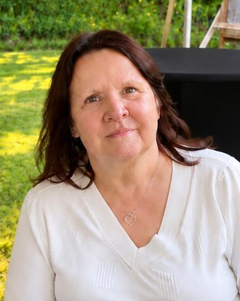 Sandra Lee McLaughlin Profile Photo