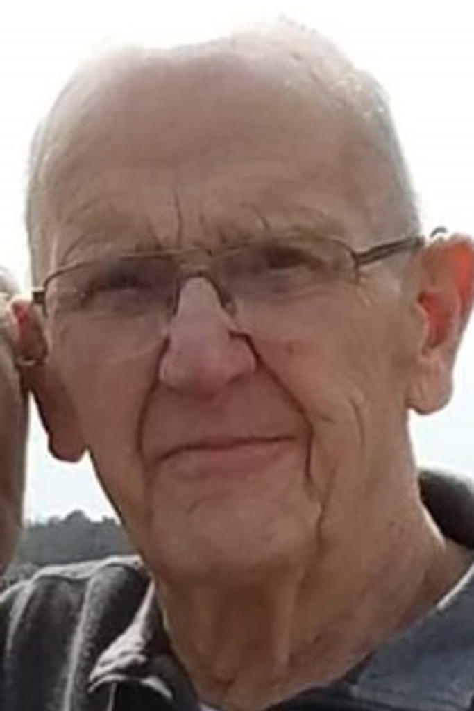 Robert J. Mahoney Profile Photo