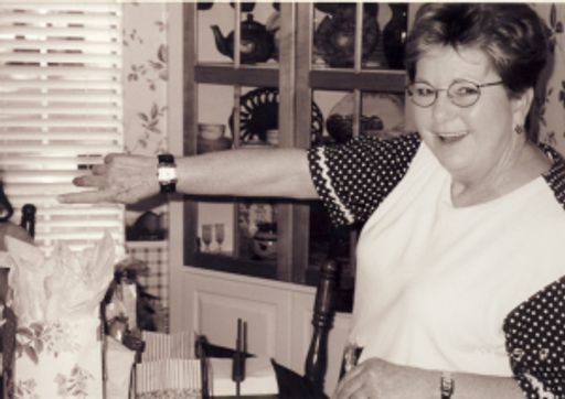Linda Louise Blackmon photo gallery thumbnail 15 of 35