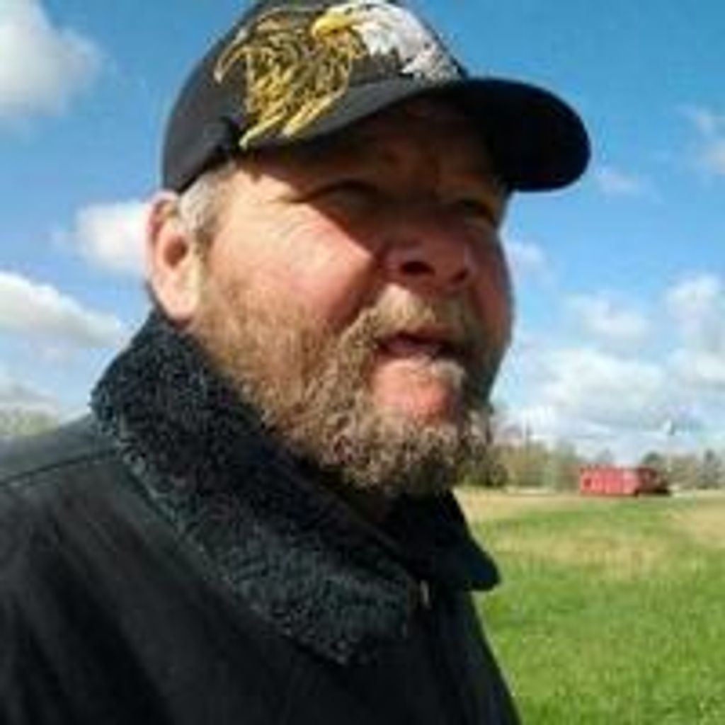Robert Matthew Ellis Profile Photo