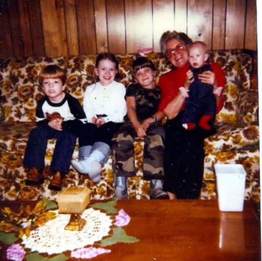 Evelyn Nichols Kirk photo gallery thumbnail 22 of 39