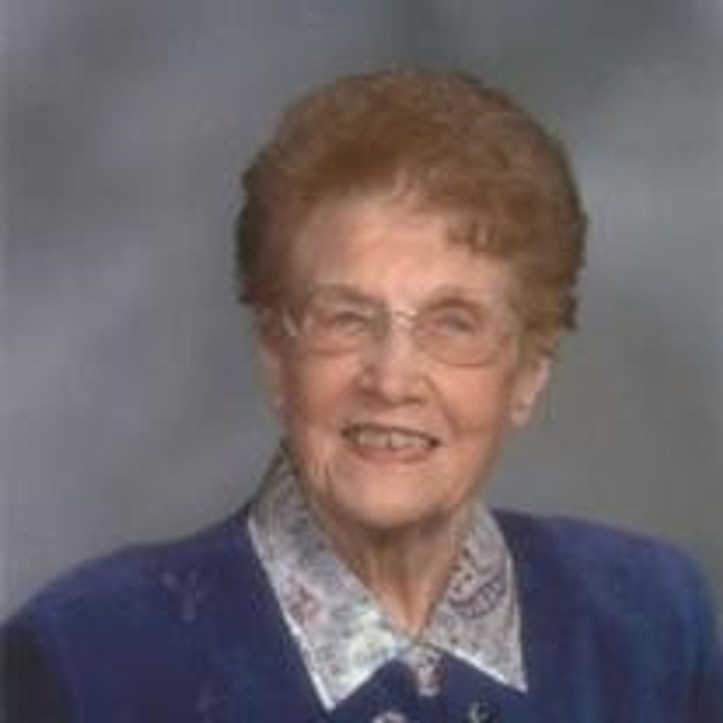 Evelyn F Buttery