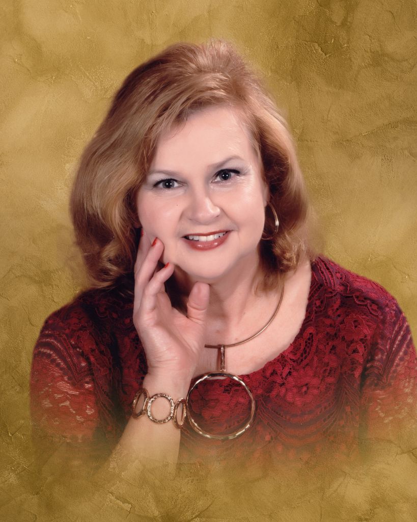 Lana Levet Tramonte Profile Photo