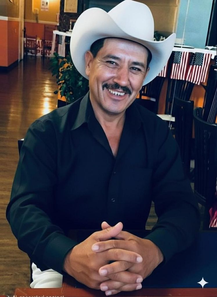 Carlos Rodriguez Bustos Profile Photo