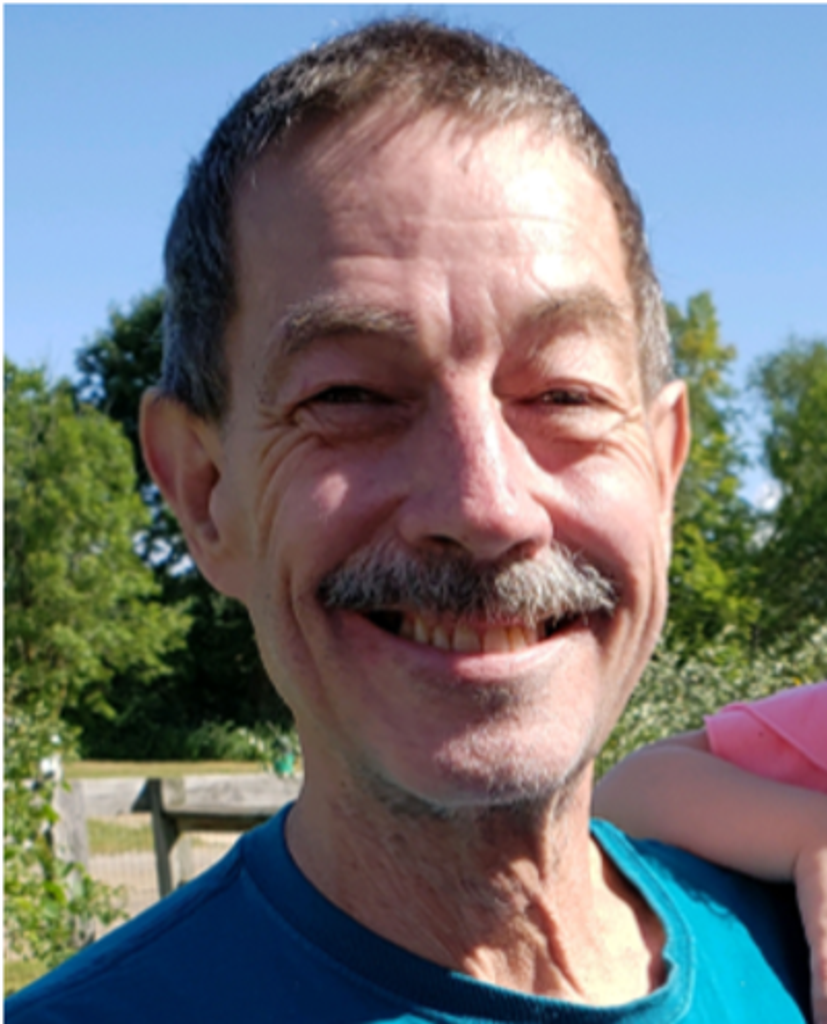 Daniel Mills Profile Photo