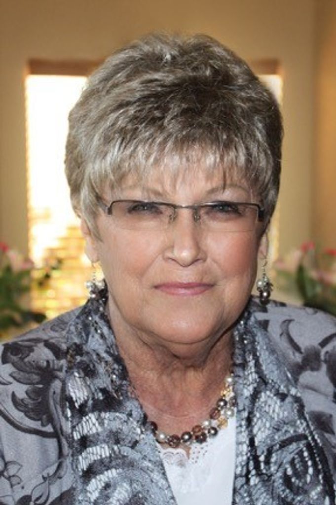 Nadine  Vivian Overley
