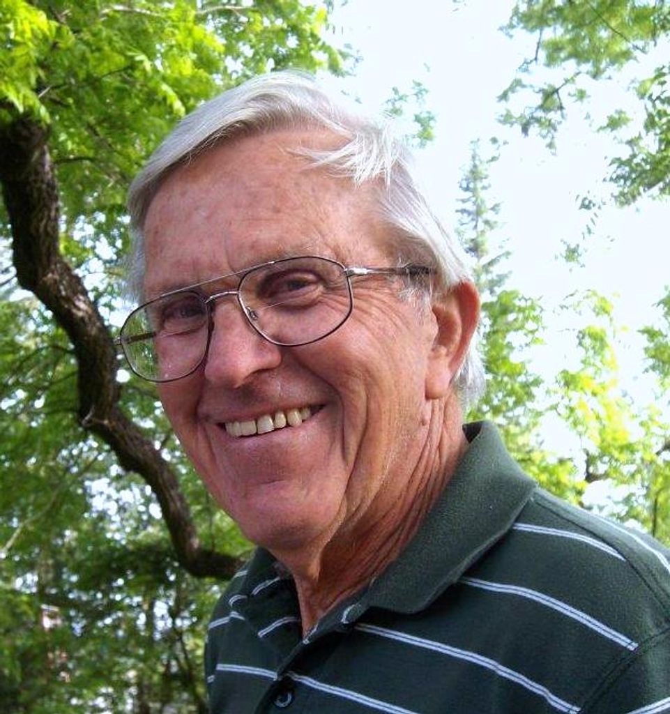 Raymond Hoff