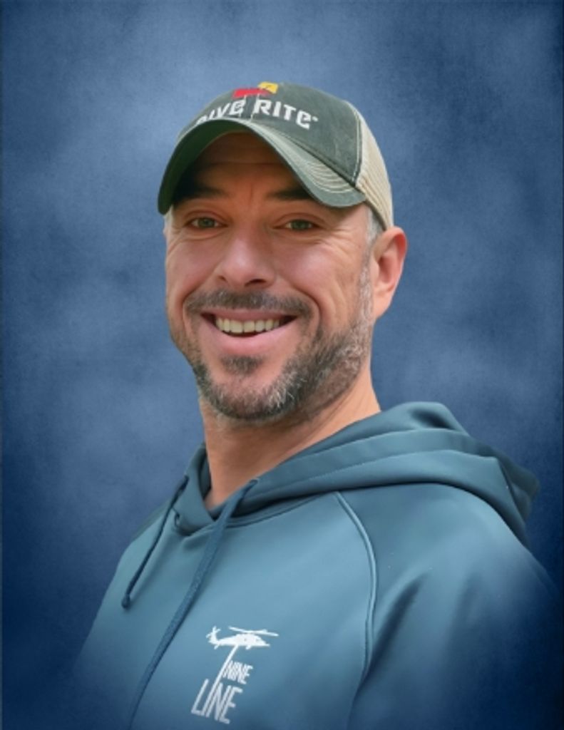 Christopher Marshall Davis Profile Photo