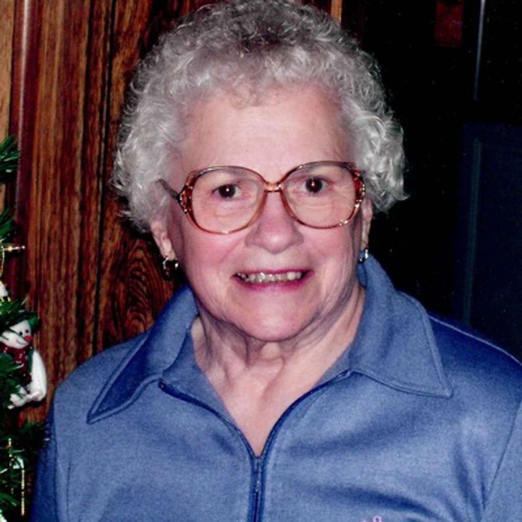 Ann Savickis Profile Photo