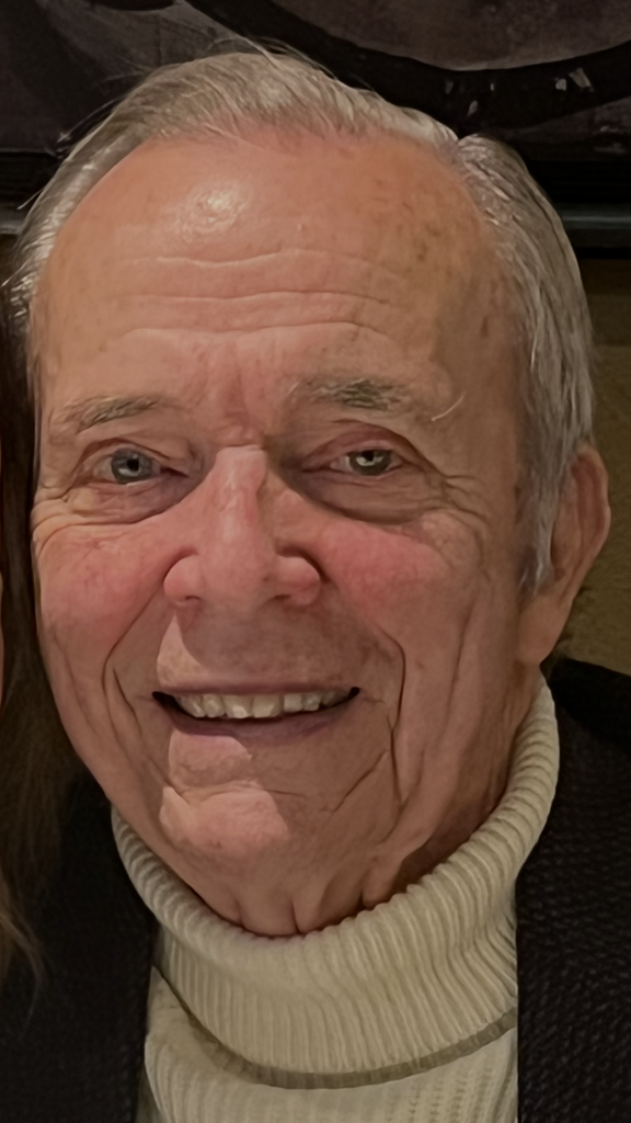 Thomas Mills Warner Profile Photo