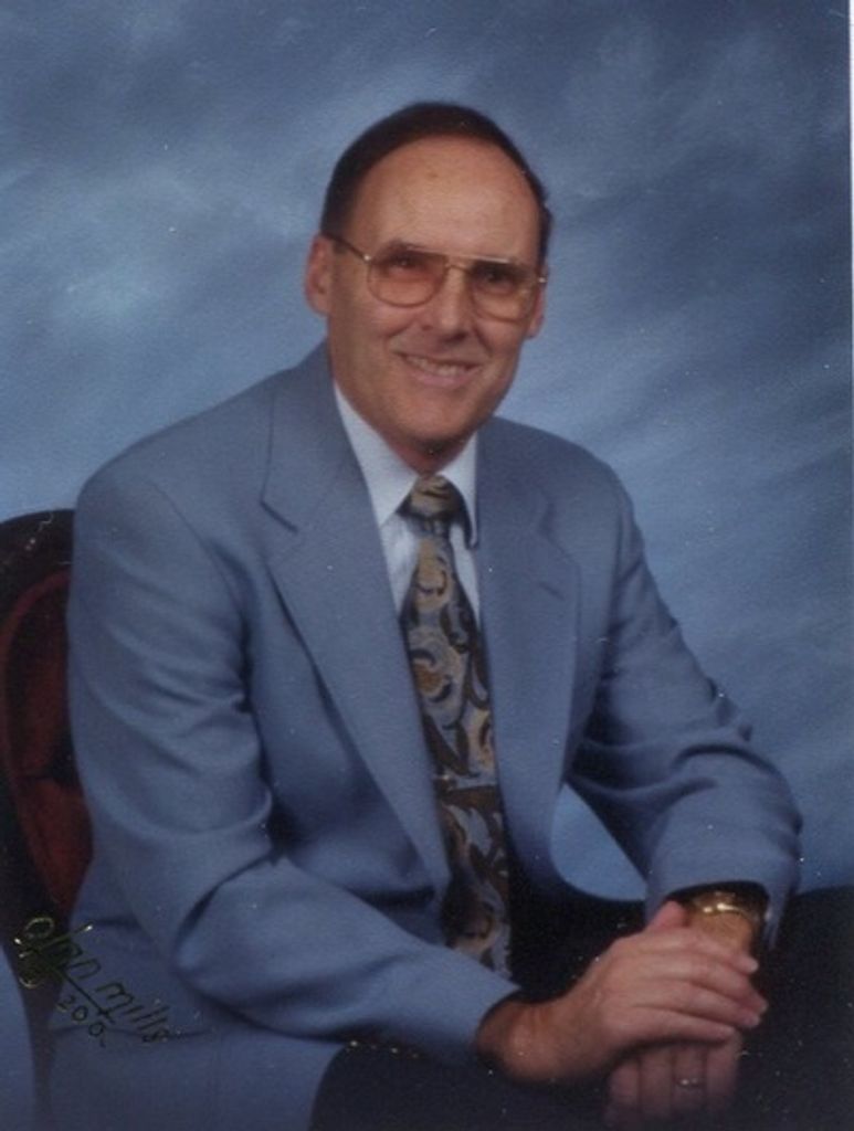 Raymond Otho Chesnut Profile Photo