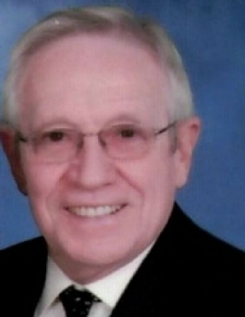 Llewellyn A. "Lew" Richards