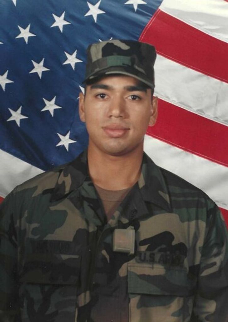 Oscar Rolando Interiano Jr. Profile Photo