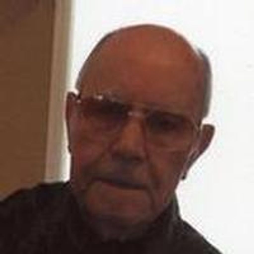 Lester B Jacoba