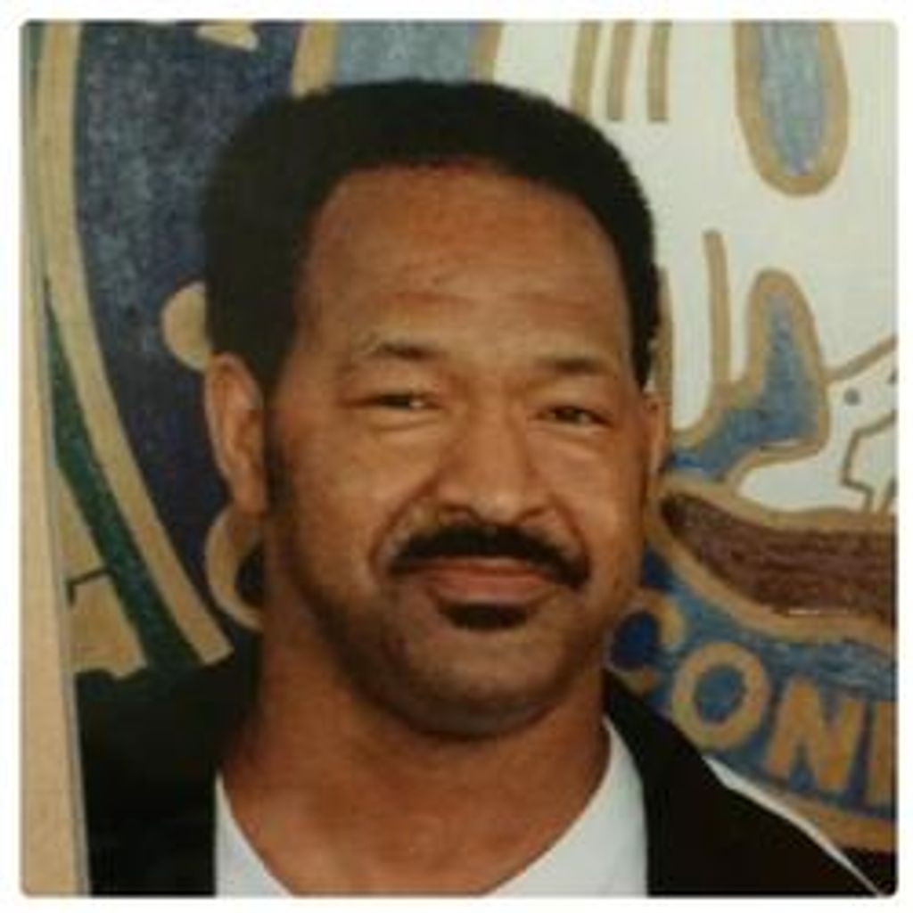 Sebastian Peters Profile Photo