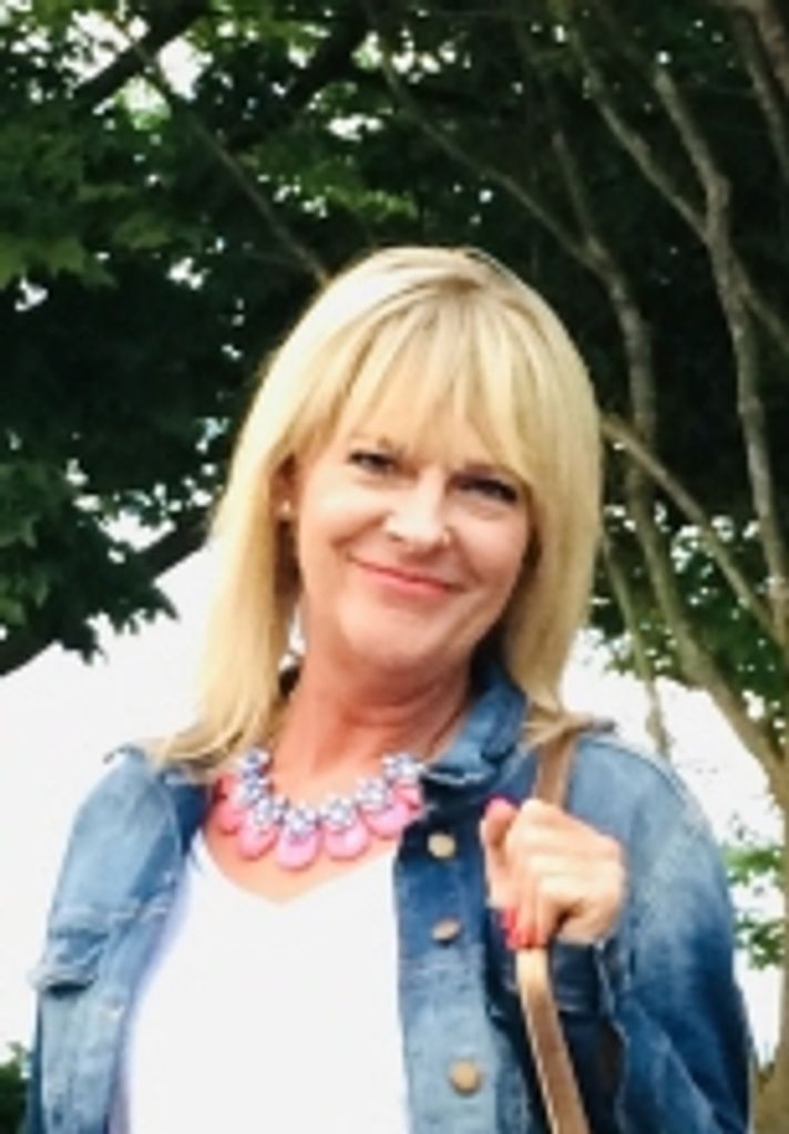Kellie Eve Davis
