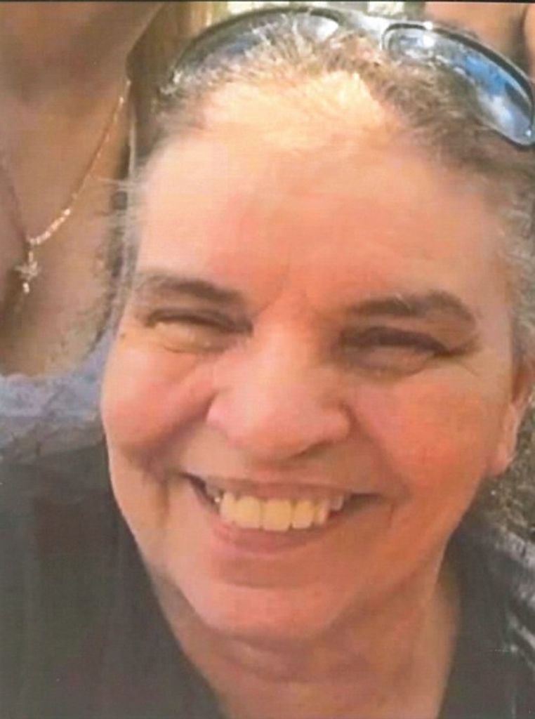 Linda Lee (Toppel)  Law