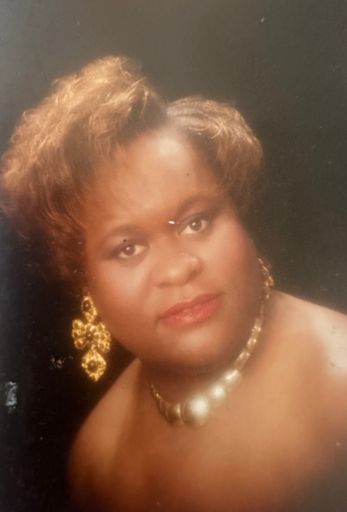 Ernestine Gail Williams photo gallery thumbnail 66 of 101