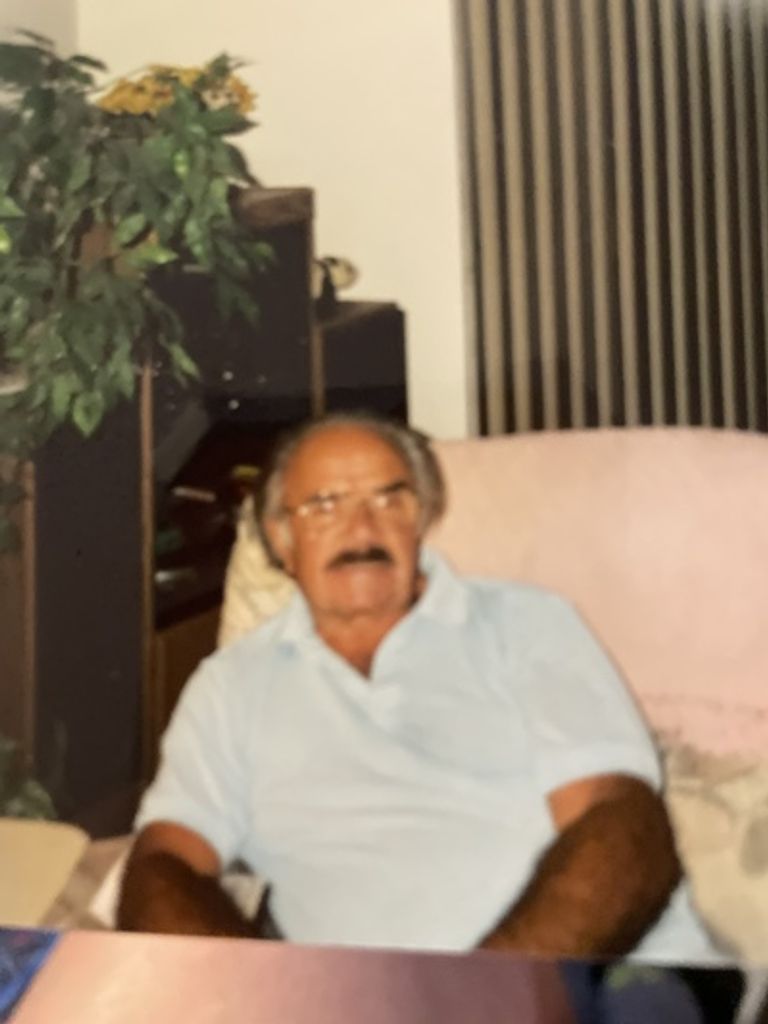 Frank Stenger Profile Photo