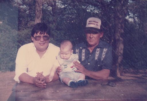 Ramon Salinas photo gallery thumbnail 9 of 62