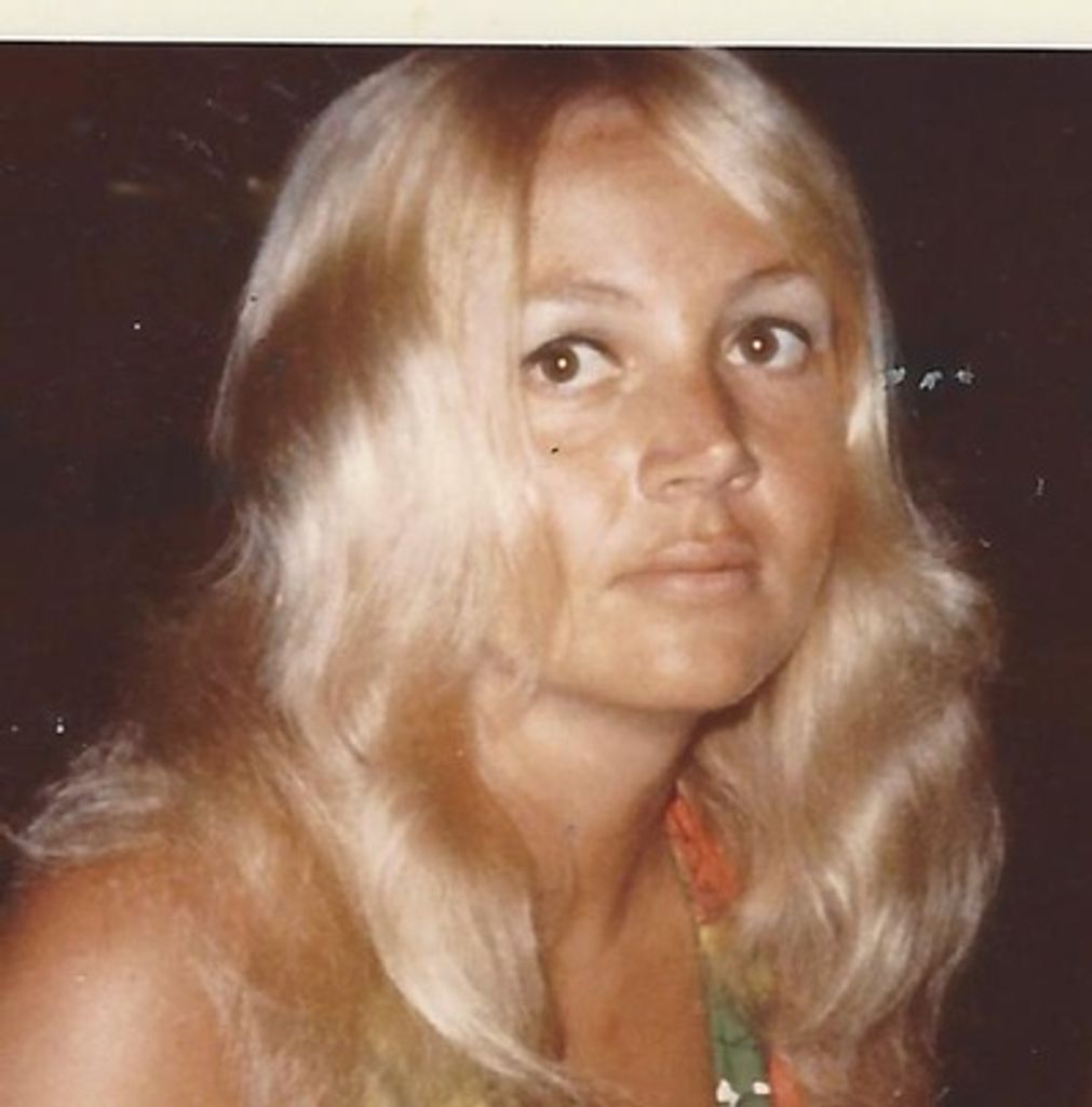 Lynn E. Mackes Profile Photo