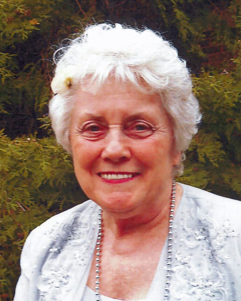 Eileen Grande