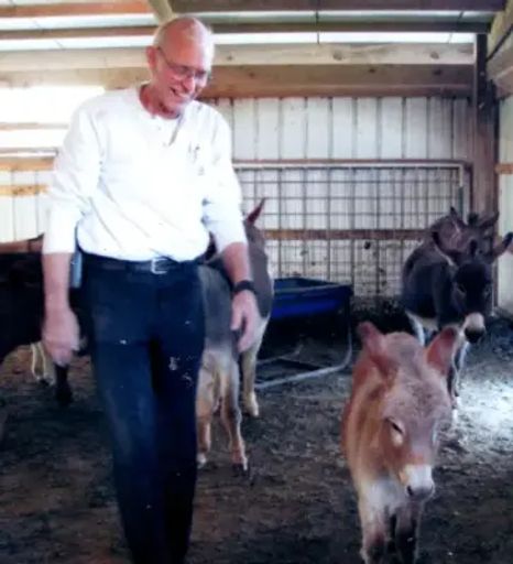 Wayne Schuetz Profile Photo