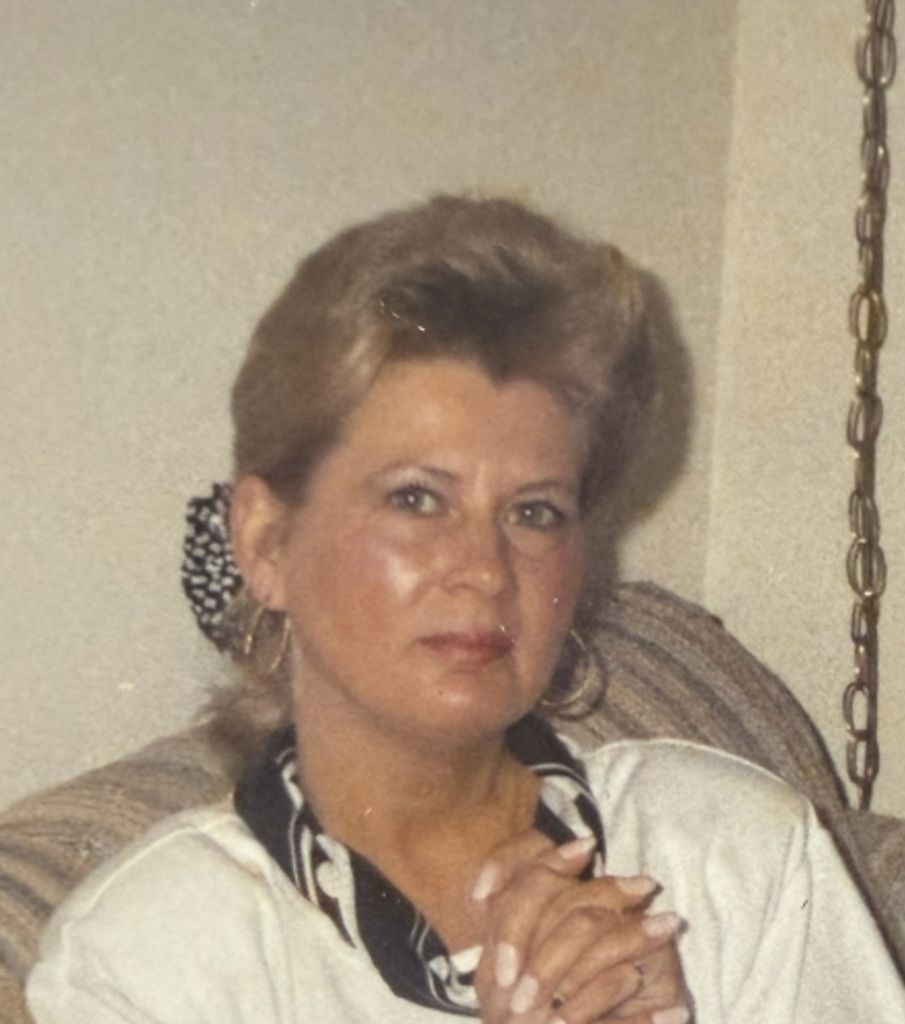 Cloie Ann Molzan Profile Photo
