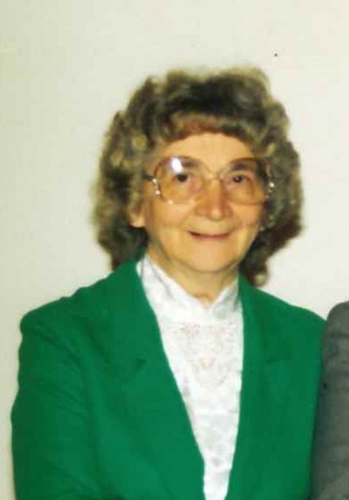 Anita Mariam (Lahde)  Strickland