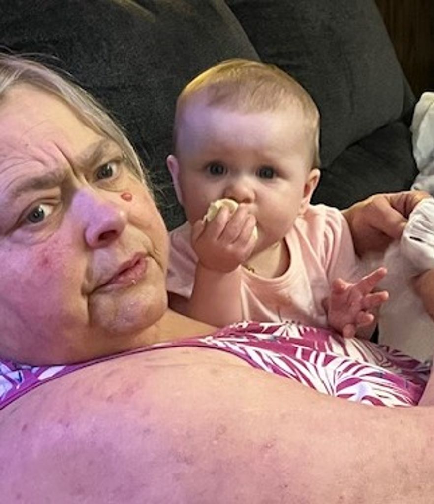 Carolyn Sue "Suzie"  Clark