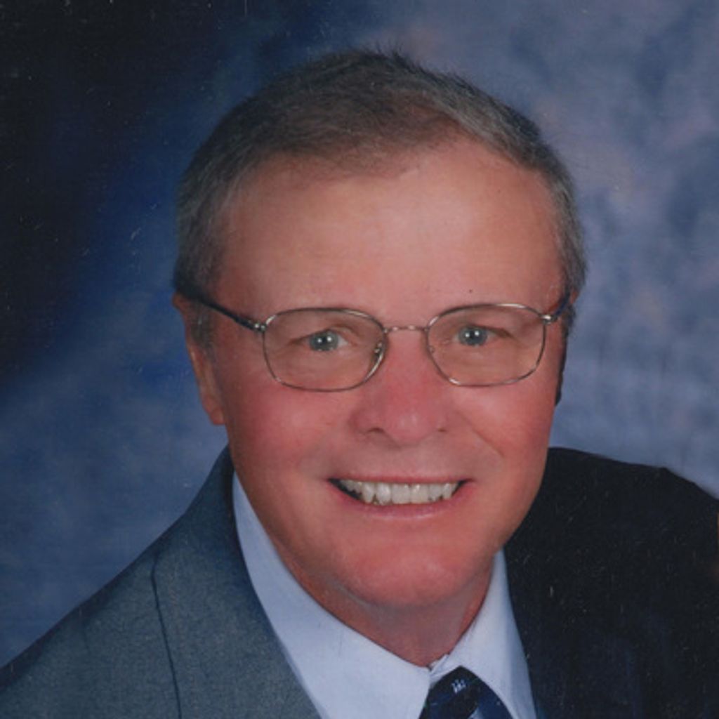 Robert W. Holmes Profile Photo