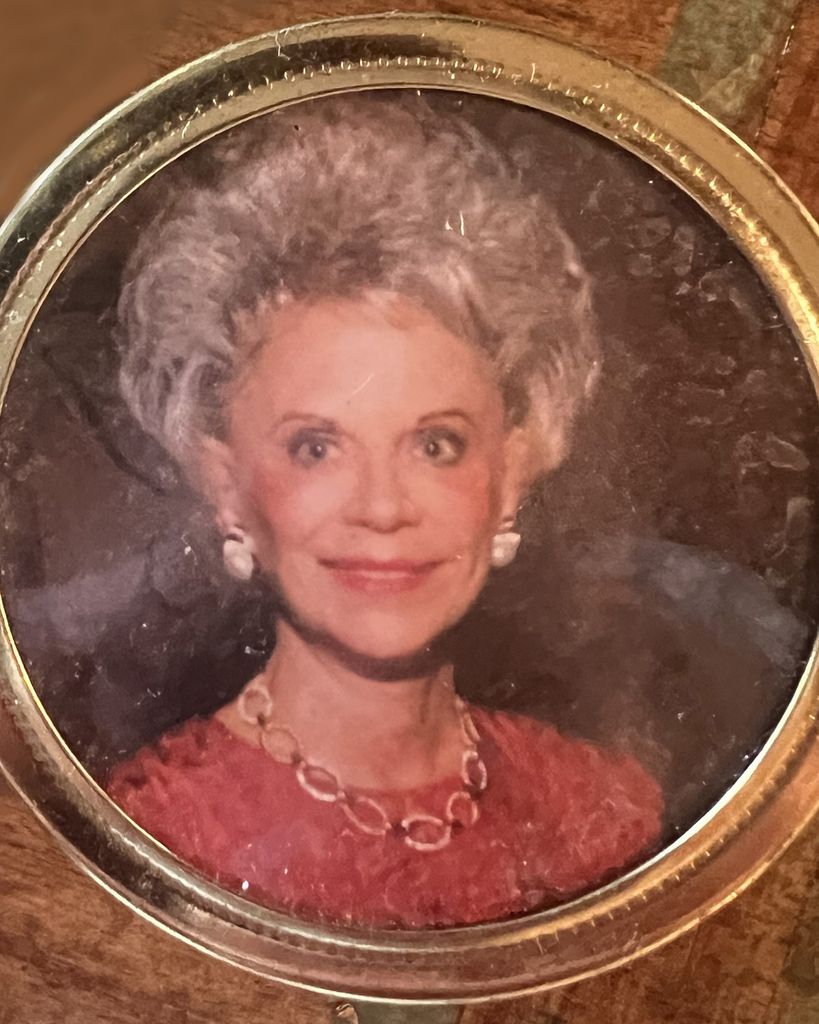 ELLEN ROESER Profile Photo