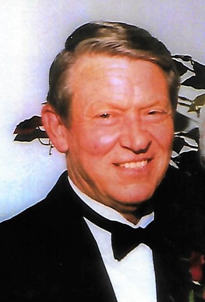 Coach Robert "Bob" Reynolds Profile Photo