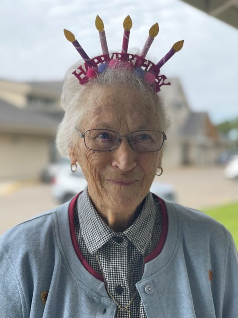 Leah V. (Kettering)  Hodsdon Profile Photo