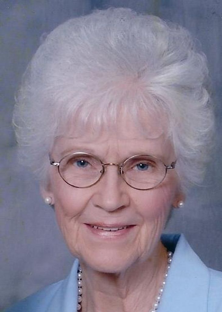 Anne Romine