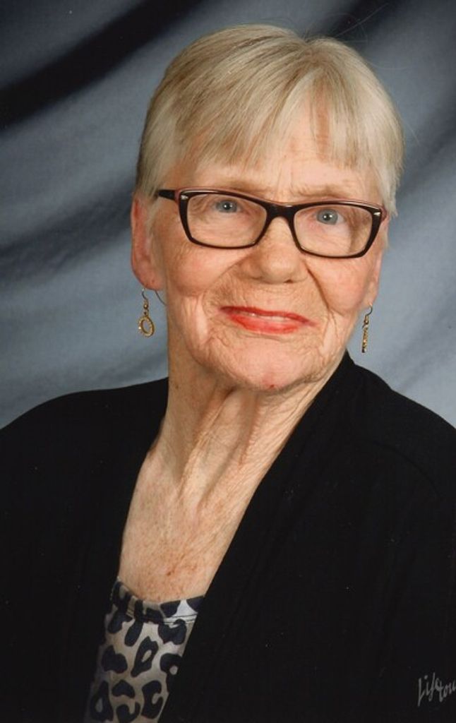 Maxine Janice Kemnitz Profile Photo