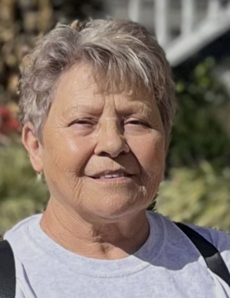 Gloria "Gigi" Dale Suggs