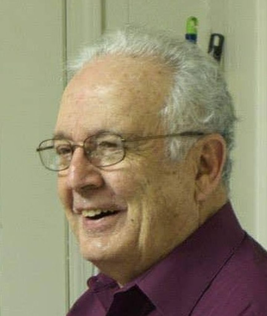 Robert G. Vivieros
