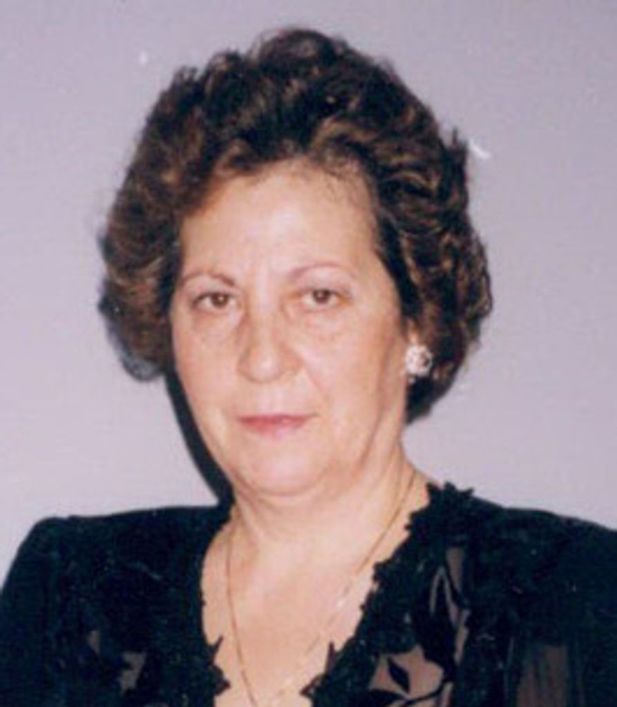 Angela Costantino