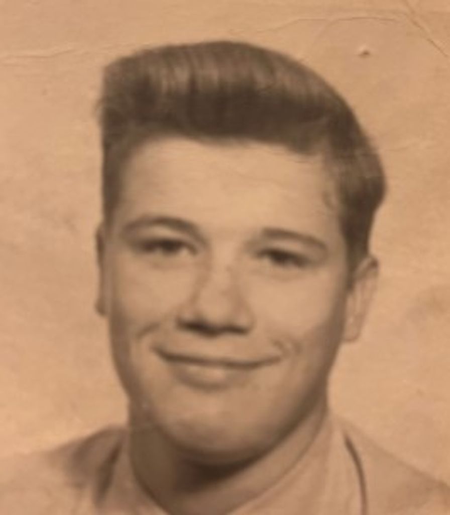 Edward Llewellyn Profile Photo