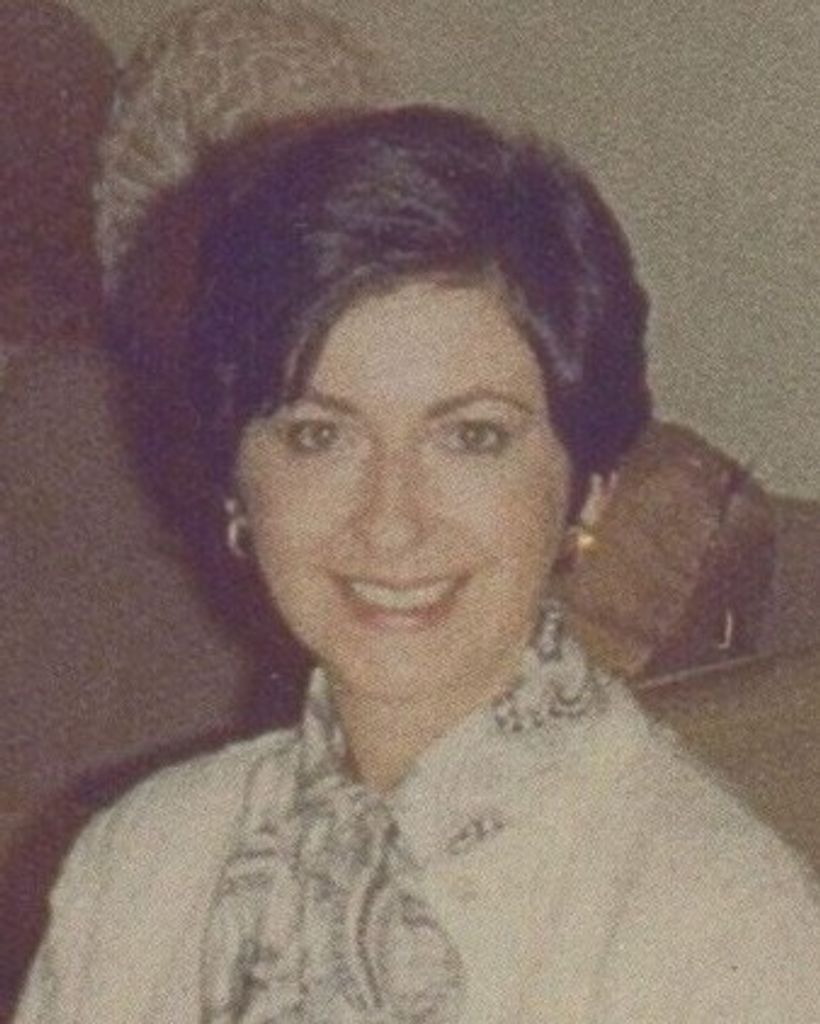 Loretta E Accetura Profile Photo