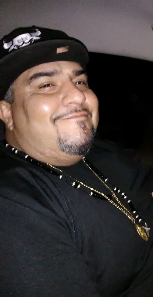 Antonio Rios Profile Photo