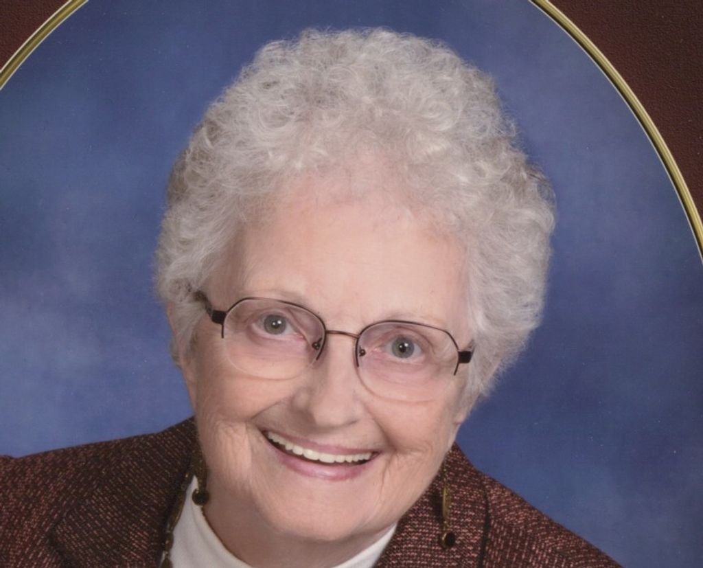 Phyllis M (Cox)  Leach