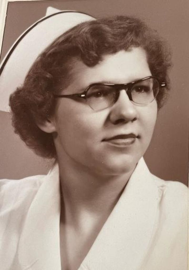 Yvonne Amelia (Laboda) Francetic