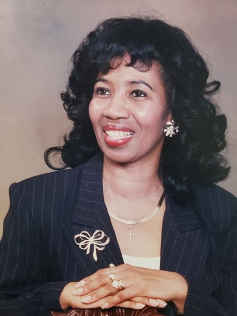 Cheryl Wills Profile Photo