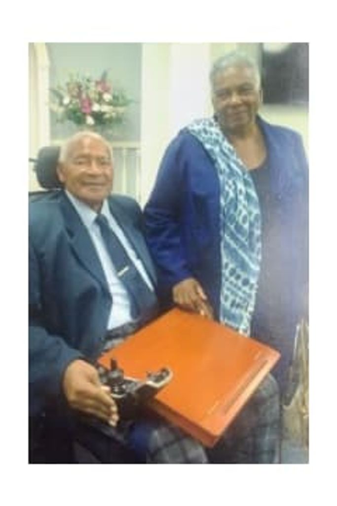 Mr. Albert  Barnett