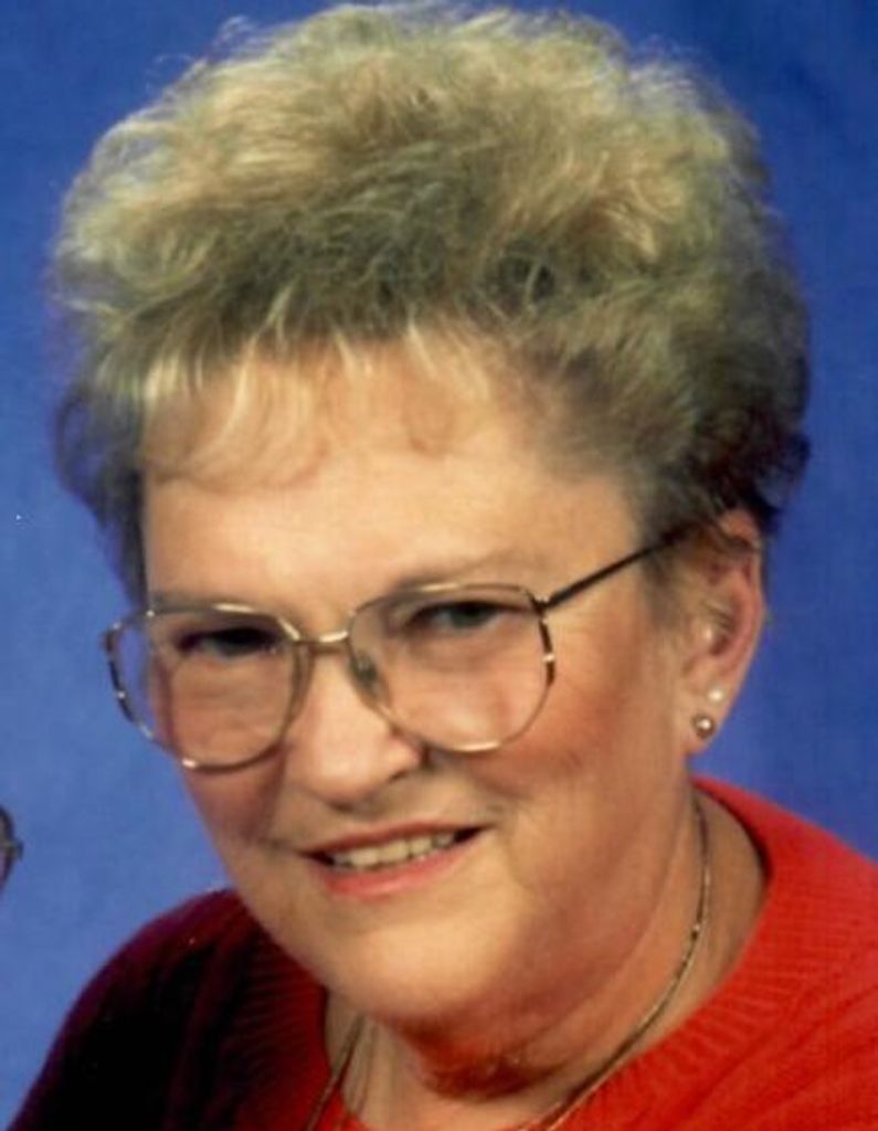 Delores         "Squirt" E. (Johnson)  Wynn