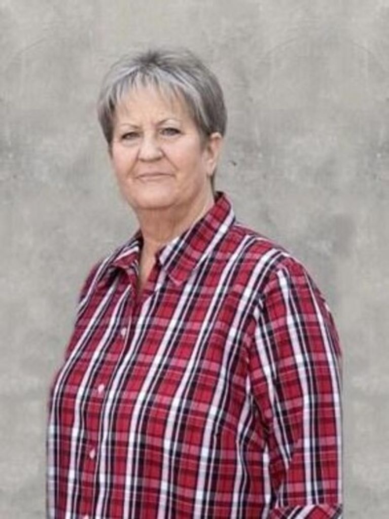 Sandie Dale Cotten Profile Photo
